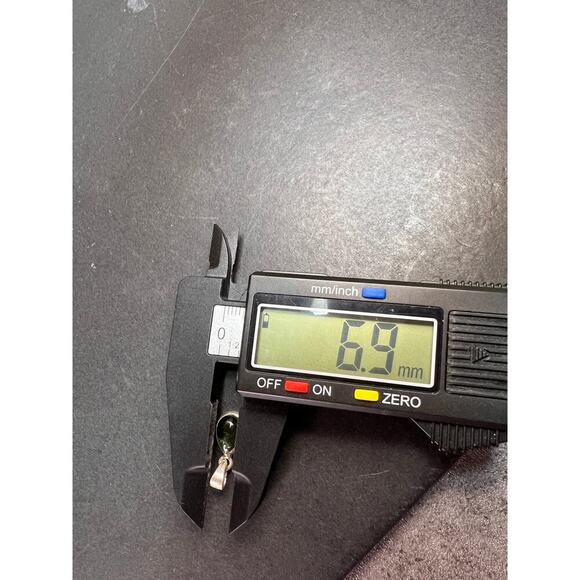 NEW Vintage Deadstock Green Tourmaline 925 sterling silver pendant 1.54 grams - Picture 7 of 9